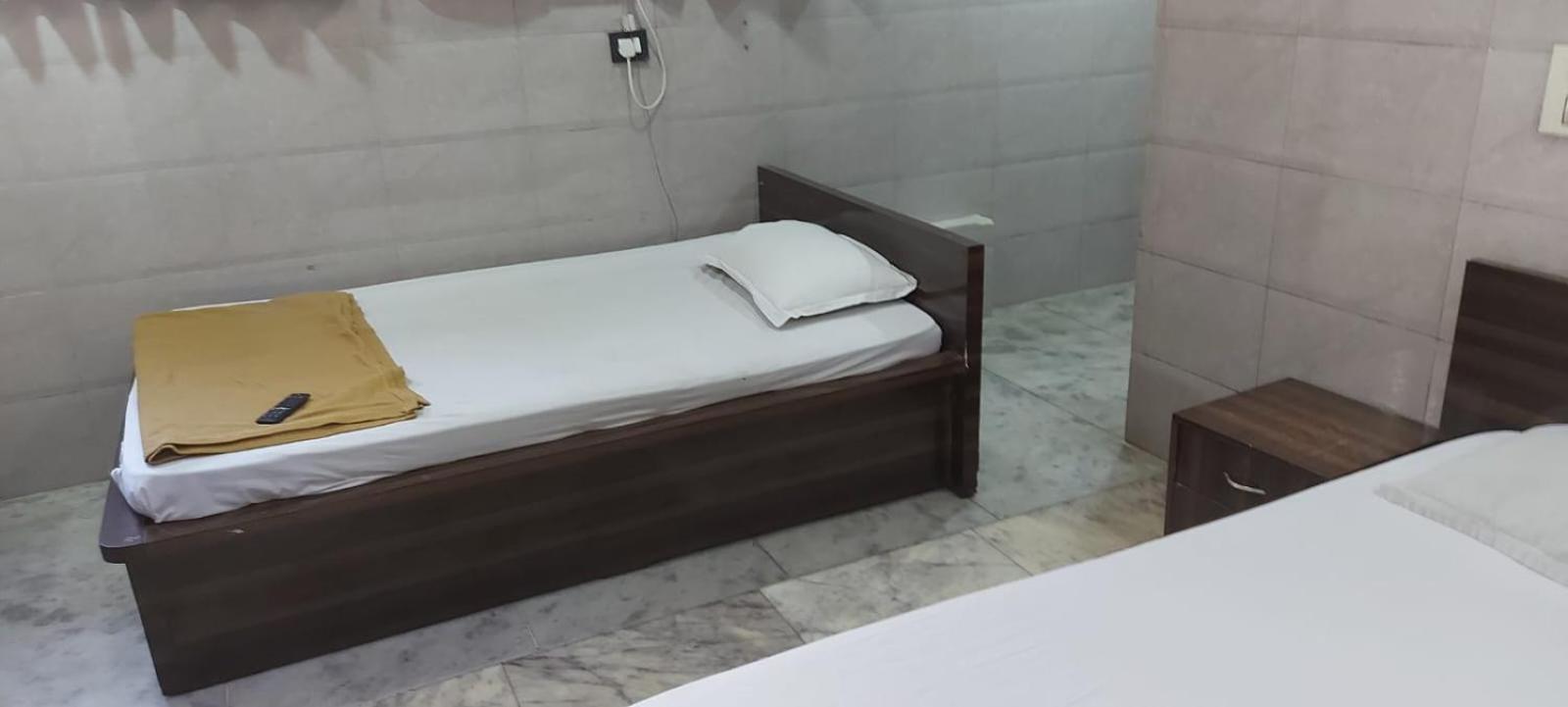 Glitz Hotels Sai Guest House - Nr Inorbit Mall Vashi Navi Mumbai Eksteriør bilde
