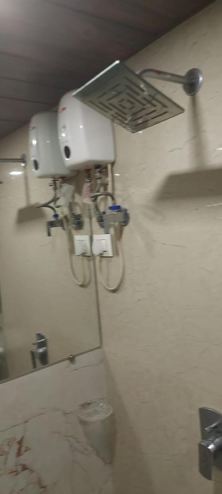 Glitz Hotels Sai Guest House - Nr Inorbit Mall Vashi Navi Mumbai Eksteriør bilde